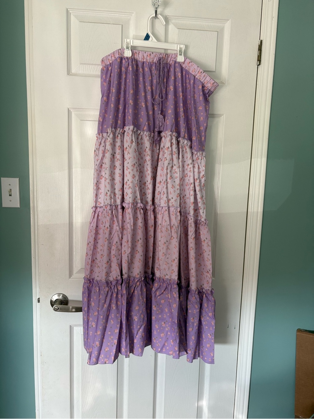 SHEIN Lavender polyester Tiered Floral table cloth cover!!!
